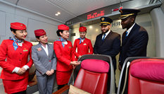 高鐵“洋班組”助力春運(yùn)