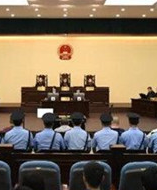 河南掃黑除惡大案開庭 8名公職人員如何為黑惡勢(shì)力“撐傘”？