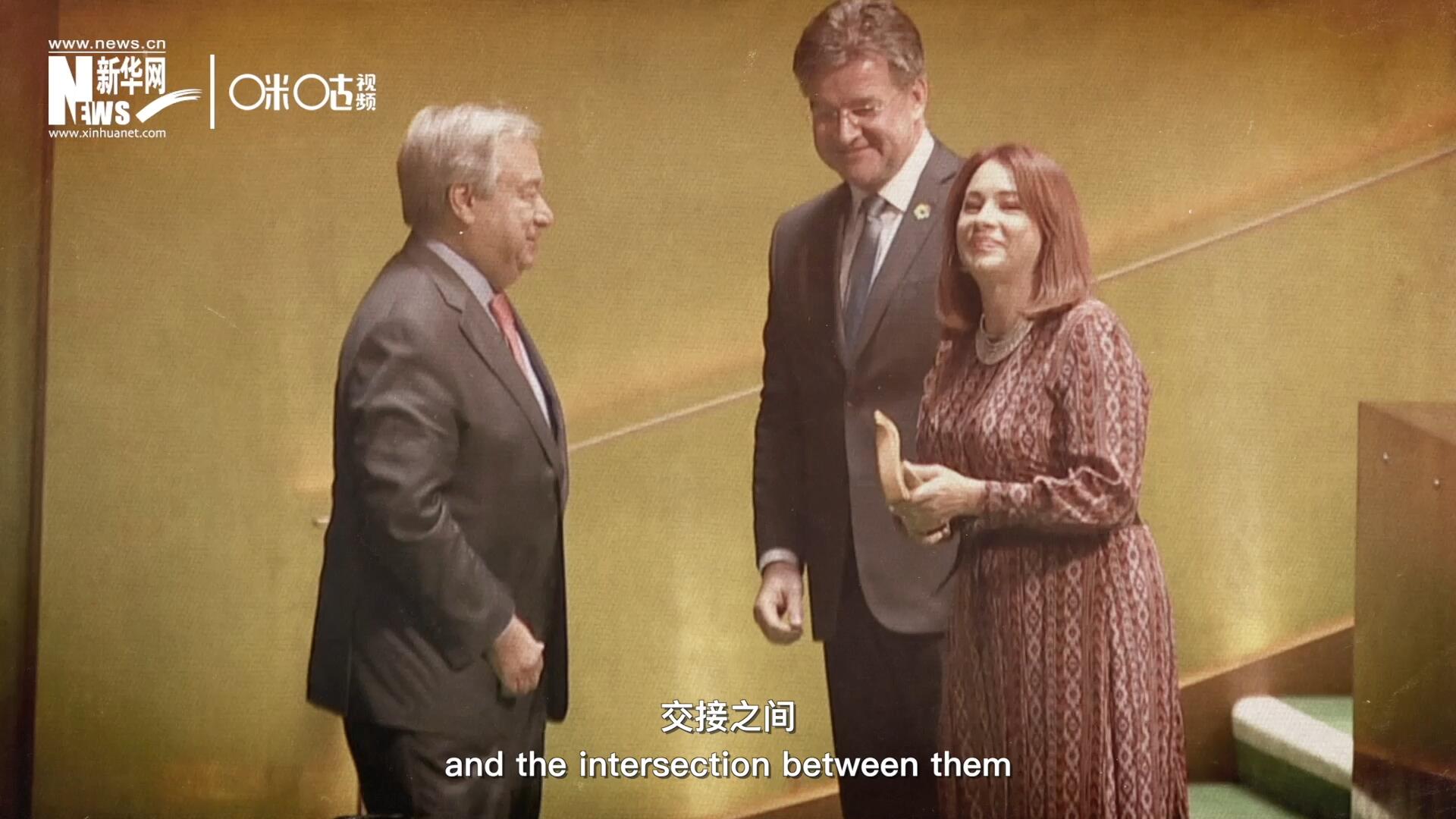 一起一落，交接之間，除了莊嚴的儀式感，更是使命的傳承。