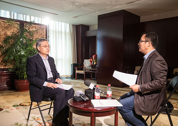 充分調(diào)動(dòng)信貸、債券、股權(quán)、理財(cái)、信托、保險(xiǎn)等各類金融資源