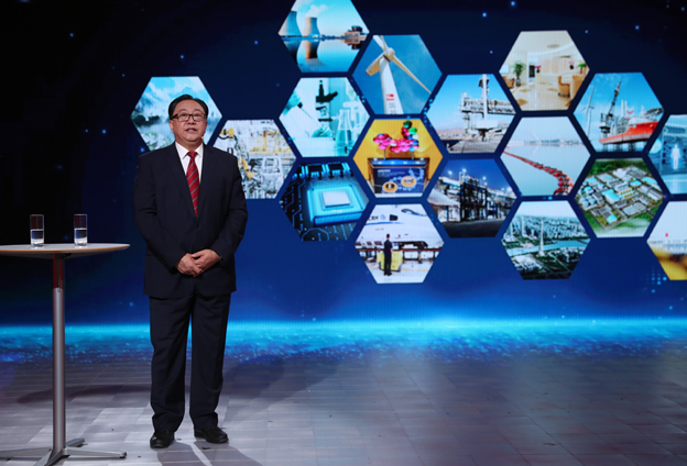 通過轉(zhuǎn)型，使我們的投資更多地滿足國家戰(zhàn)略的需要，真正做到“為國而投”