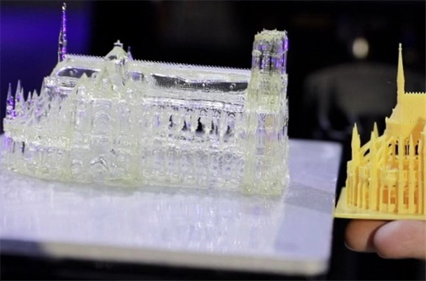 高效！精準！現(xiàn)場體驗超高速光固化3D打印機