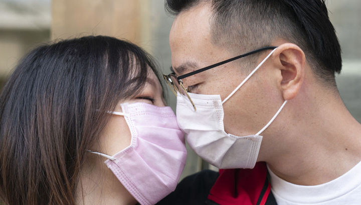 武漢新婚夫妻：經(jīng)此一疫，更懂家的分量