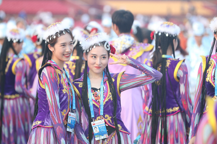 今晚，我們歡聚在天安門廣場