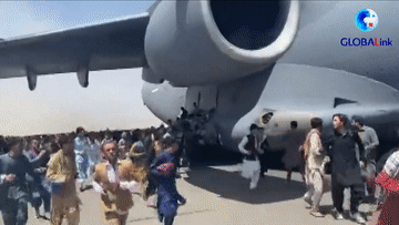 全球連線(xiàn)丨慘劇！喀布爾機(jī)場(chǎng)現(xiàn)場(chǎng)