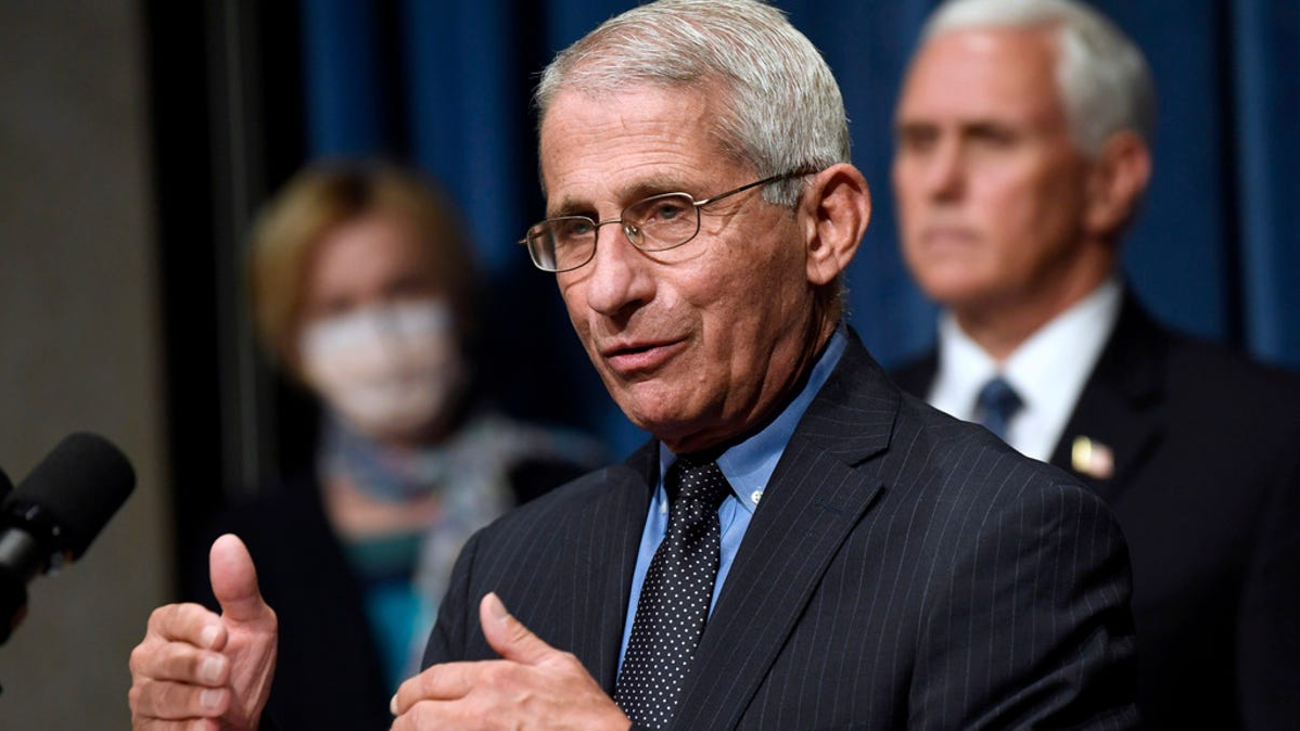 拜登上任：100天接種1億劑新冠疫苗！福奇背書(shū)：做得到！事實(shí)卻是……