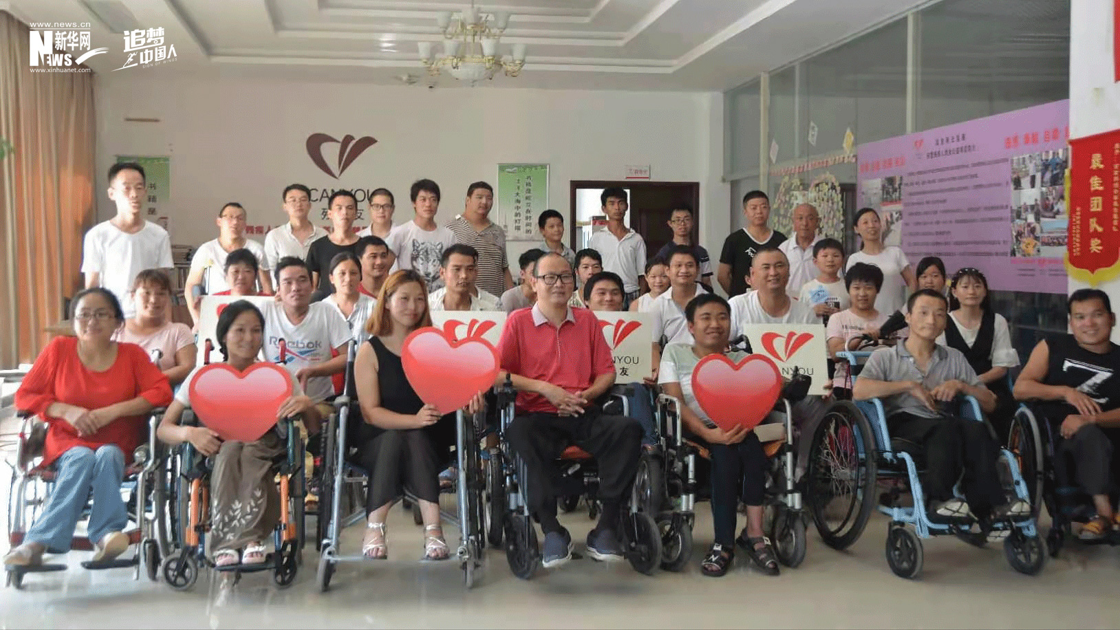 追夢中國人|李青榮：“云端”相遇，在鍵盤中找到“向上”的方向【全國助殘日】