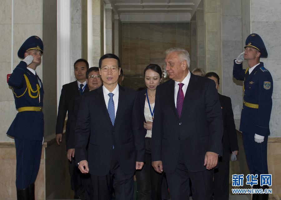 9月27日，應邀訪問白俄羅斯的國務院副總理張高麗在明斯克同白俄羅斯總理米亞斯尼科維奇舉行會談。 新華社記者王曄攝