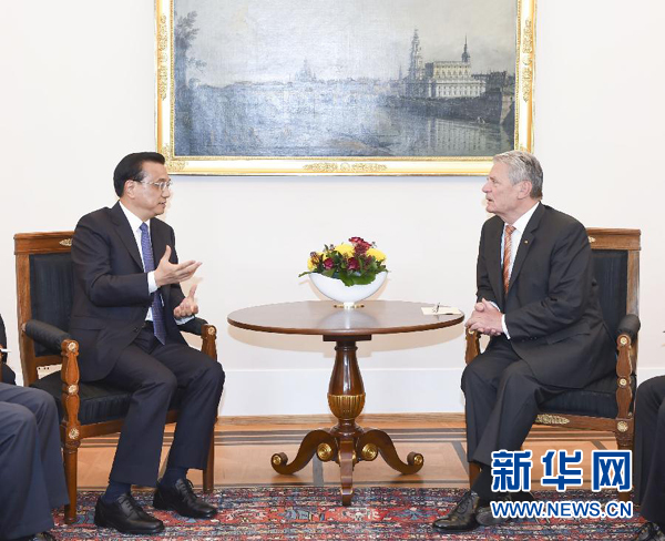 10月10日，國務(wù)院總理李克強(qiáng)在柏林會見德國總統(tǒng)高克。 新華社記者李學(xué)仁 攝