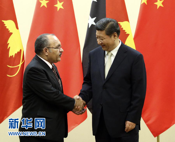 11月22日，國(guó)家主席習(xí)近平在斐濟(jì)楠迪會(huì)見(jiàn)巴布亞新幾內(nèi)亞總理奧尼爾。 新華社記者姚大偉攝 