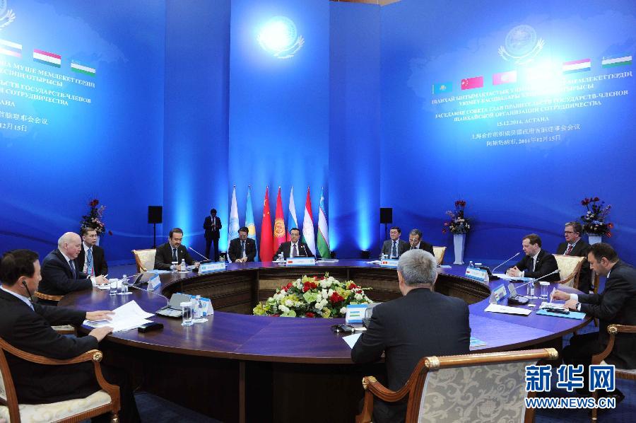 12月15日，中國國務院總理李克強在阿斯塔納出席上海合作組織成員國政府首腦理事會第十三次會議。 新華社記者 饒愛民 攝 