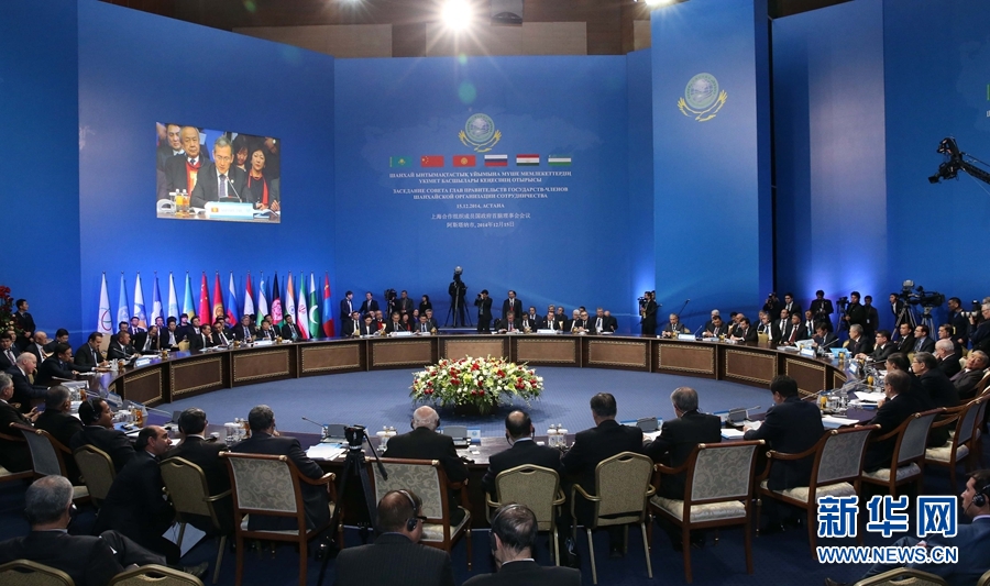 12月15日，中國國務院總理李克強在阿斯塔納出席上海合作組織成員國政府首腦理事會第十三次會議。 新華社記者 龐興雷 攝