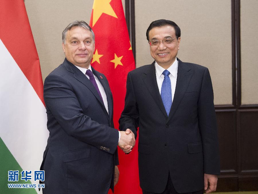 12月17日，中國國務院總理李克強在貝爾格萊德會見匈牙利總理歐爾班。 新華社記者黃敬文攝 