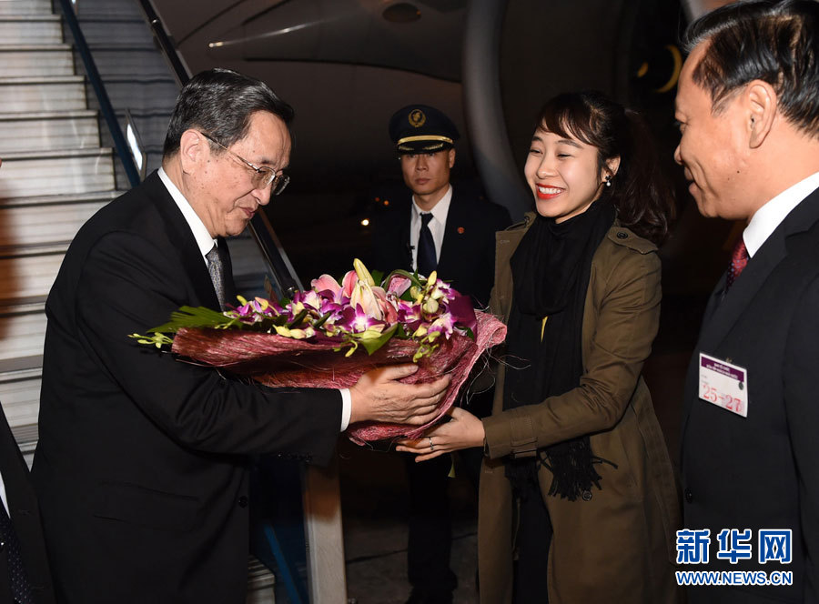 12月25日至27日，中共中央政治局常委、全國政協(xié)主席俞正聲對越南進(jìn)行正式訪問。這是12月25日，俞正聲抵達(dá)河內(nèi)，開始對越南進(jìn)行正式訪問。 新華社記者馬占成攝