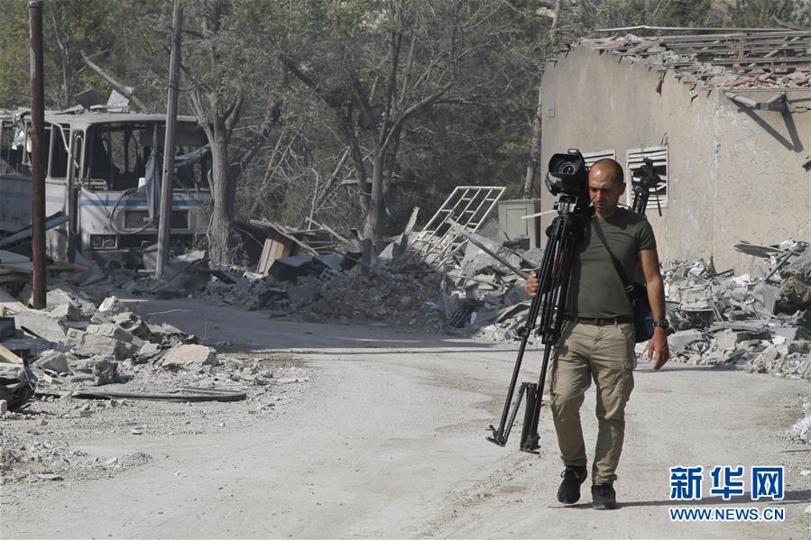 (國(guó)際·圖文互動(dòng))(1)假如真有化武,我們?cè)趺纯赡苓€站在這里?——來自敘利亞人的追問