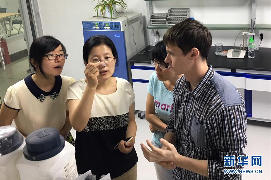 （新華全媒頭條·上合青島峰會(huì)·圖文互動(dòng)）（8）遠(yuǎn)航，揚(yáng)起“上海精神”的時(shí)代風(fēng)帆——寫在上海合作組織成員國元首理事會(huì)第十八次會(huì)議即將召開之際