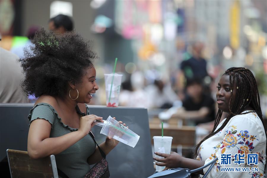 (新華全媒頭條·圖文互動)(23)高溫“烤”驗四大洲 熱“火”還要燒多久