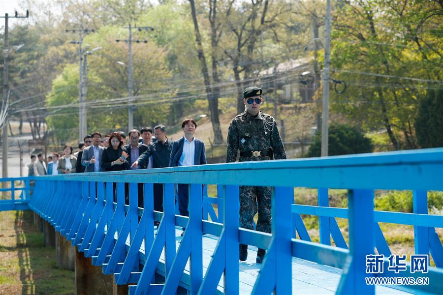 (國際·圖文互動)(2)通訊:“我們會與朝方士兵互道早安”——板門店會晤一周年再訪“半島和平新起點(diǎn)”