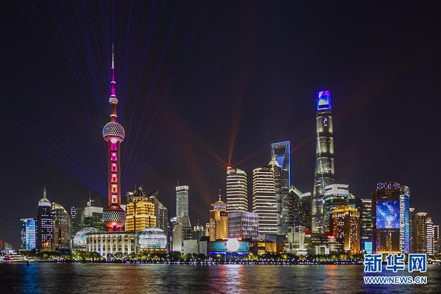 (第二屆進(jìn)博會·圖文互動)(6)東方風(fēng)起 江河奔騰——第二屆中國國際進(jìn)口博覽會開幕式側(cè)記