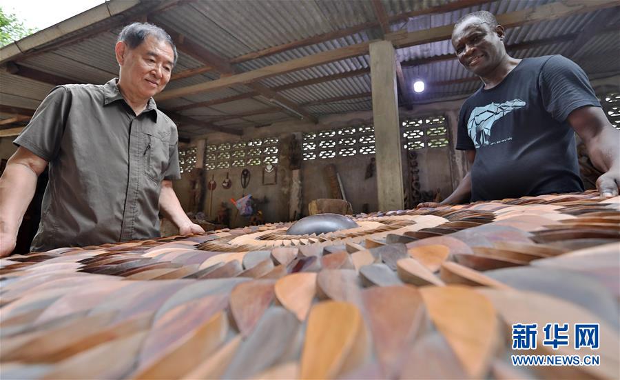 (國(guó)際·圖文互動(dòng))(5)通訊:收藏“非洲之美”的中國(guó)人——訪幾內(nèi)亞灣非洲國(guó)際藝術(shù)博物館館長(zhǎng)謝燕申