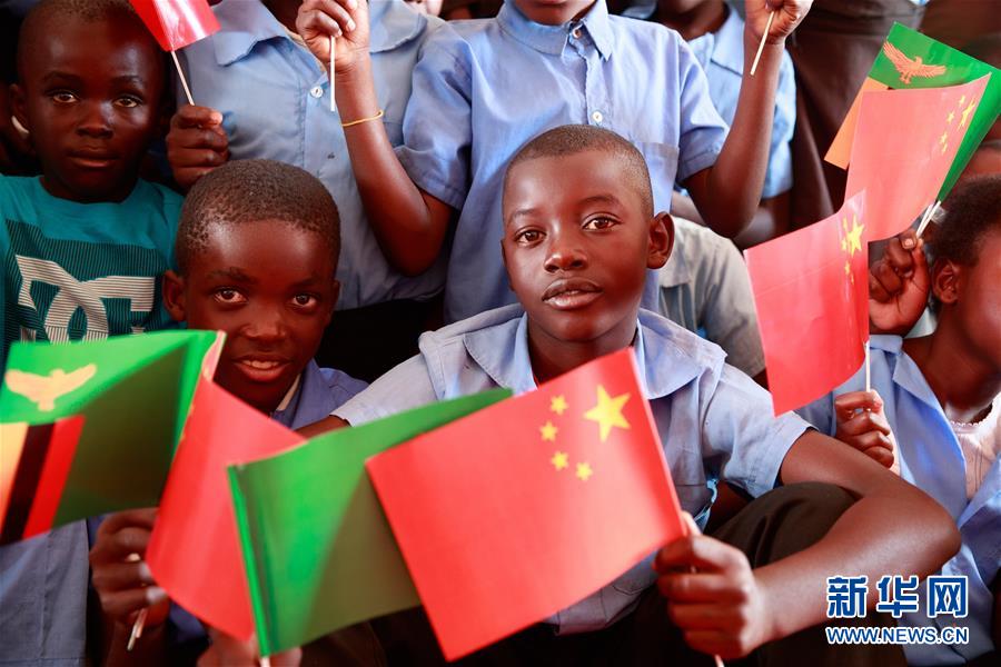 (新華全媒頭條·圖文互動(dòng))(11)中國(guó)外長(zhǎng)連續(xù)30年首訪均赴非洲 中非友好歷久彌堅(jiān)