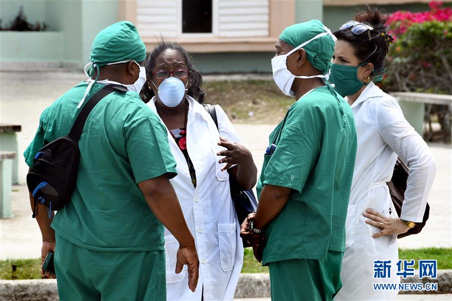 （海外抗疫故事·圖文互動）（6）通訊：“比起待在家里，我更想幫助別人”——記古巴信息科技大學集中隔離點的師生志愿者