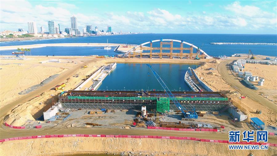 (國(guó)際)(4)斯里蘭卡總理點(diǎn)贊科倫坡港口城建設(shè)
