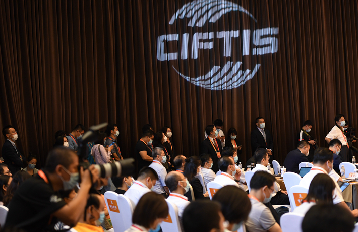 插上數(shù)字化翅膀，讓服務(wù)跨越空間——從服貿(mào)會看數(shù)字貿(mào)易新發(fā)展